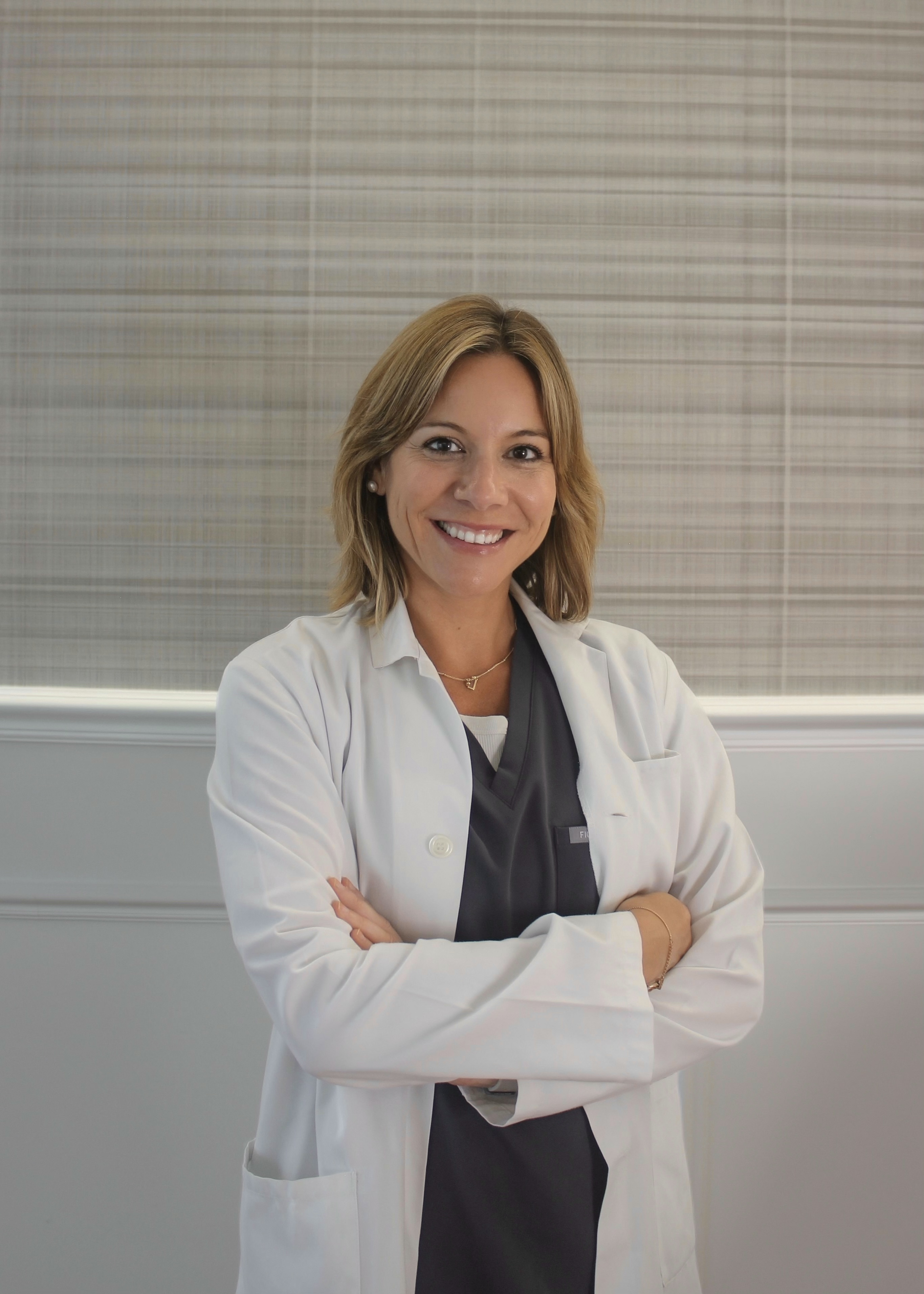 Dra. Verónica Rodríguez — Velora Clínica Bilbao